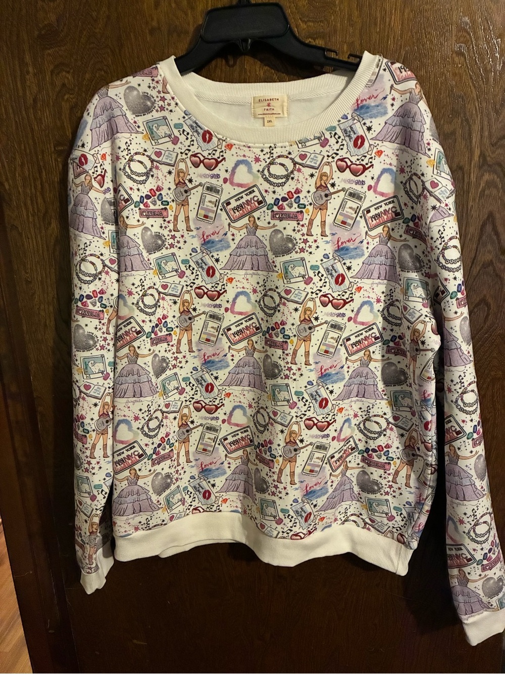 Taylor Swift All-Over Print Crewneck Sweatshirt in White & Lilac